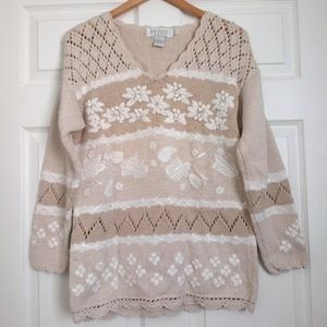 Petite Sophisticate embroidered vintage sweater size Medium